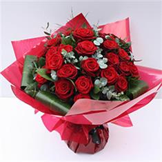I LOVE YOU (Two Dozen Red Roses)